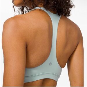 NWT Lululemon Arise Bra *Light Support, C/D Cup
Hazy Jade